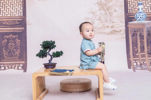 甘孜宝宝反复发烧呕吐